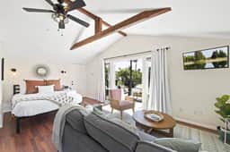 Clementine Crush, Unit 2 | Spacious Studio