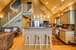Dory Lakes · Breathtaking Views Hot Tub, Pool Table, Fireplace