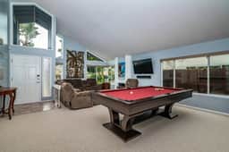 Enci Rental - Pool Table, BBQ, 10 MinsTo Beach