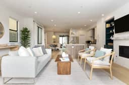 Pacific Villa - Ocean Views, Parking, AC, Fire Pit