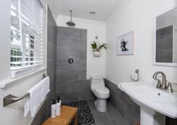 Unit A - B Ave Bungalows · Cozy Beach Studio, 5 Min Walk to Coronado Beach!