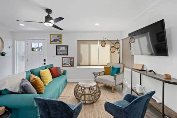 3109 Hawk St · Paradise with Views! 3 Outdoor Decks, Firepit, AC and Hot tub - Image 2