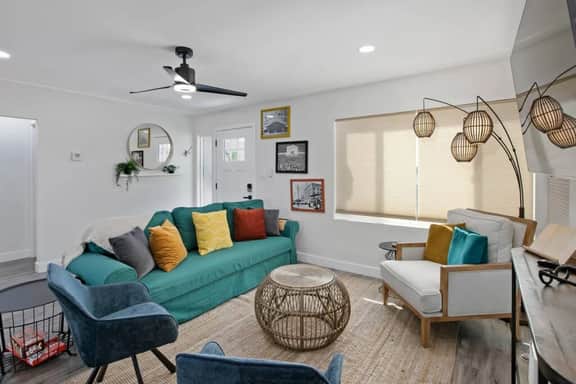 3109 Hawk St · Paradise with Views! 3 Outdoor Decks, Firepit, AC and Hot tub