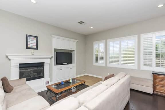 Corner House in Cul de Sac - Hot Tub, AC, Parking