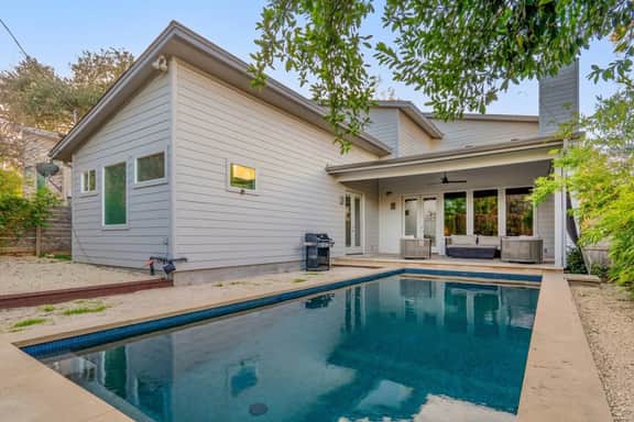Soco Modern Luxury Home, Pool, near S. Congress