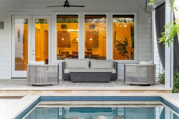 Soco Modern Luxury Home, Pool, near S. Congress
