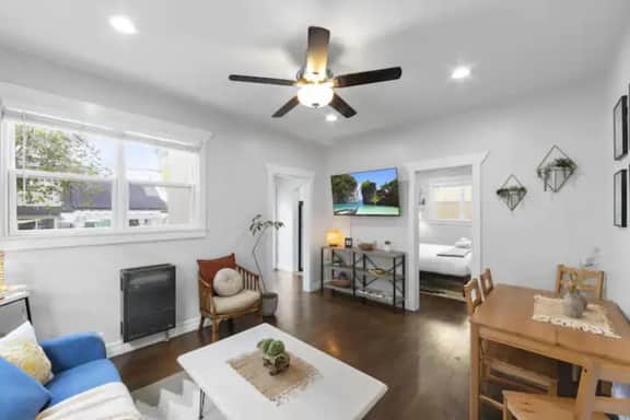 Unit 2 - B Ave Bungalows · Beachside 1/1, 5-10 Min Walk to Coronado Beach!