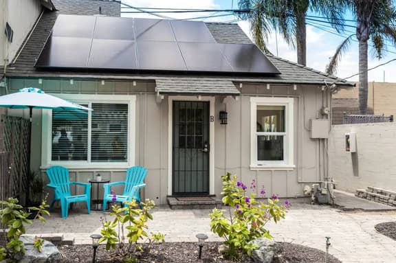 Back Building A-C - B Ave Bungalows · All 3 Studios, 5-10 Min Walk to Coronado Beach! - Image 1