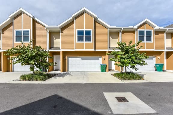Beach Bliss, 5 MIN to BEACH-Game Room, Parking, AC - Image 1