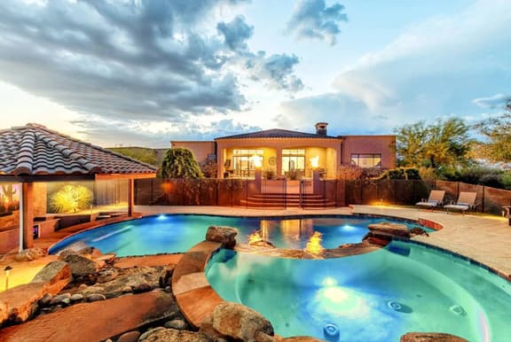 Stunning Scottsdale Estate - Pool/Spa/Sleeps 14